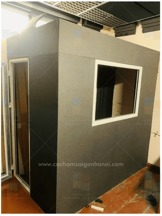 Hoàn thiện vỏ ngoài buồng thu âm VOCALBOOTH 02
