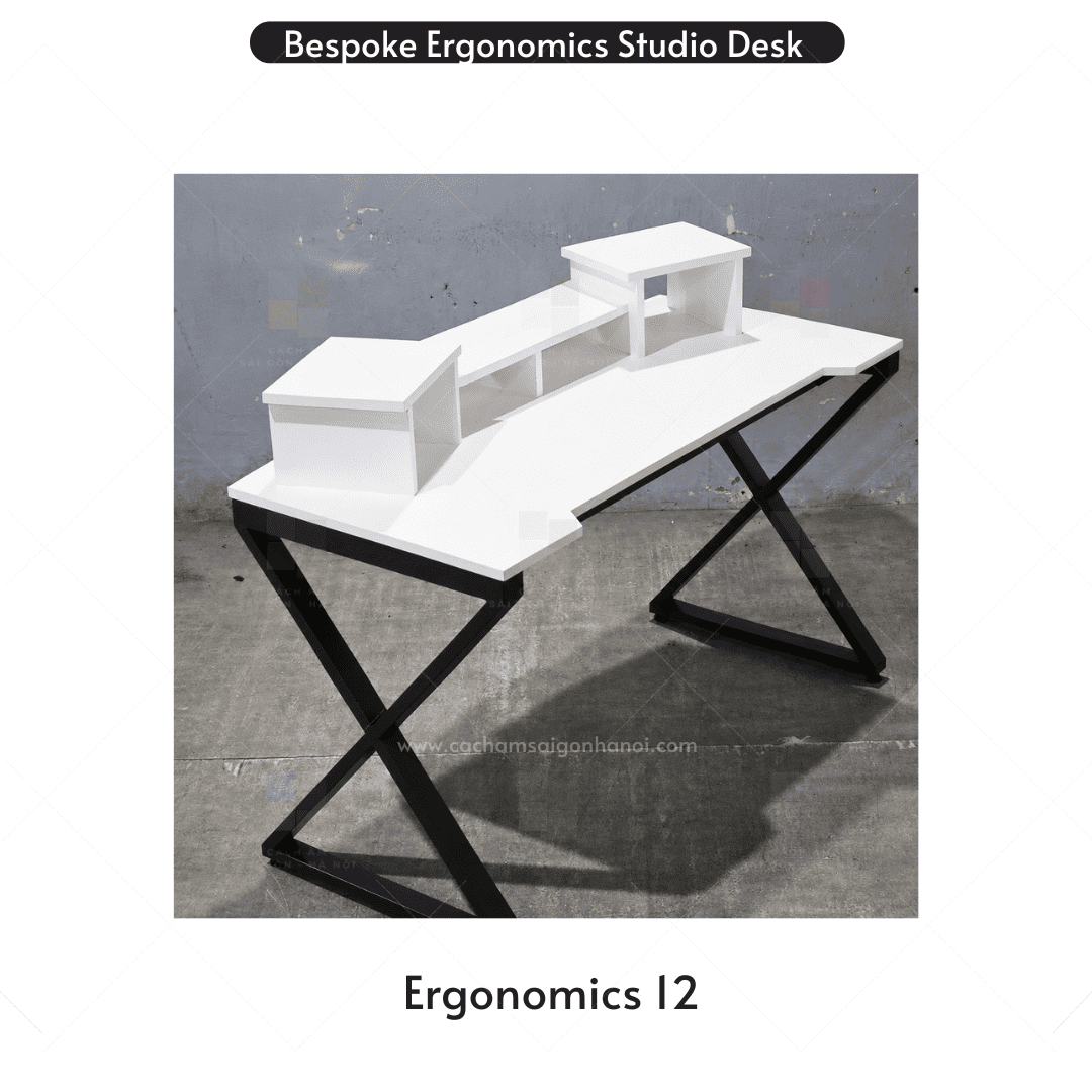 Góc nhìn chéo mẫu bàn phòng thu Ergonomics 12 hiện đại