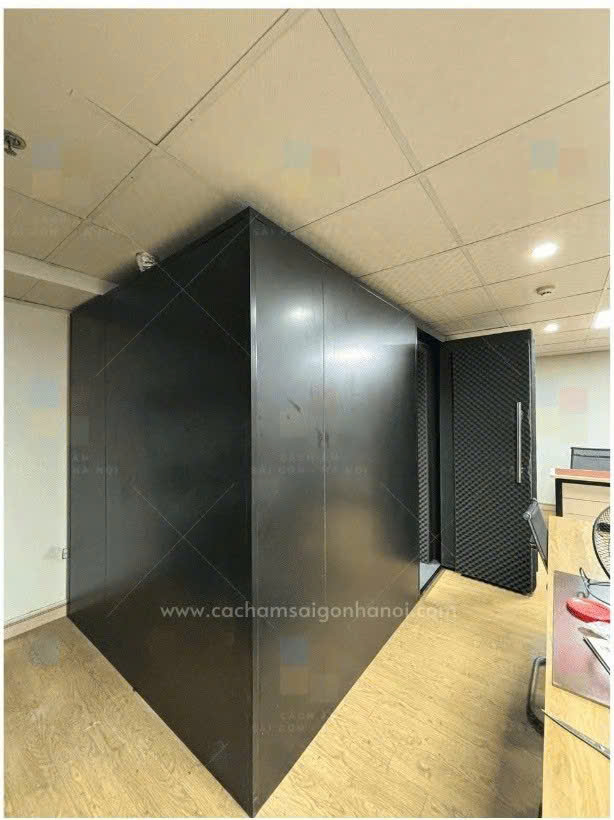 Mặt bên hệ vách cách âm nhiều lớp của ASMR BOOTH 01