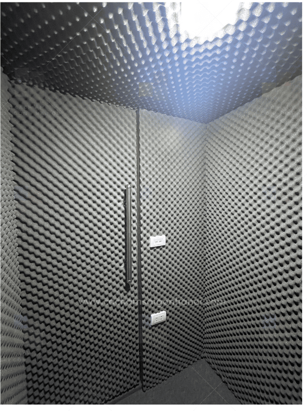Vocal Booth thu âm podcast và livestream VOCALBOOTH 03