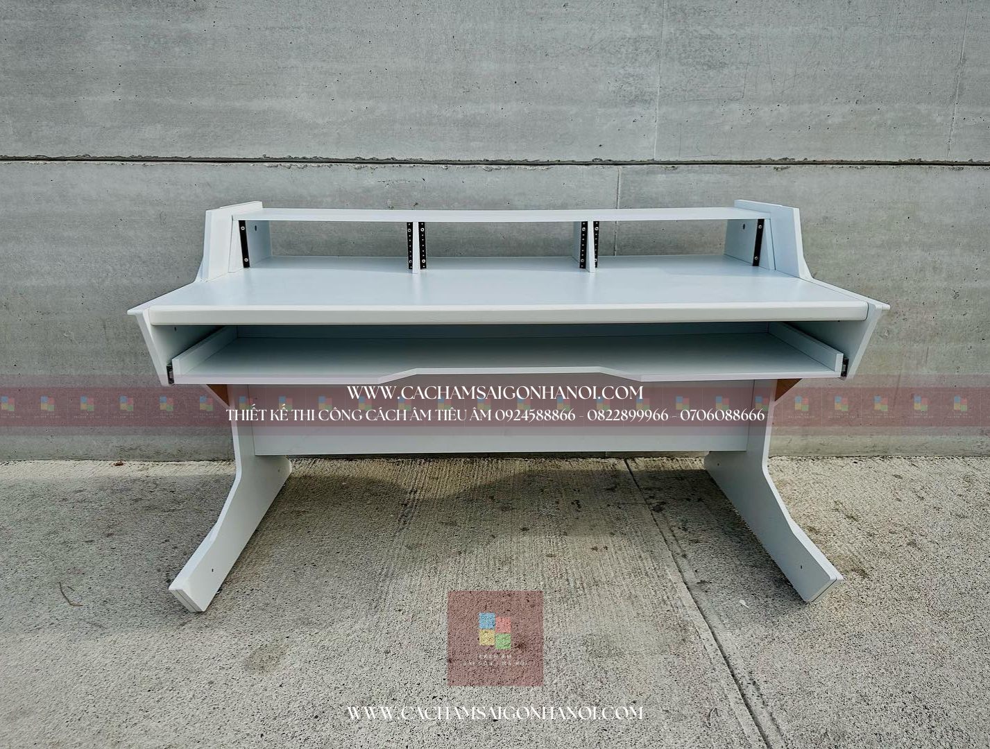 sdesk-bespoke-03-thiet-ke-thanh-lich-chuyen-nghiep